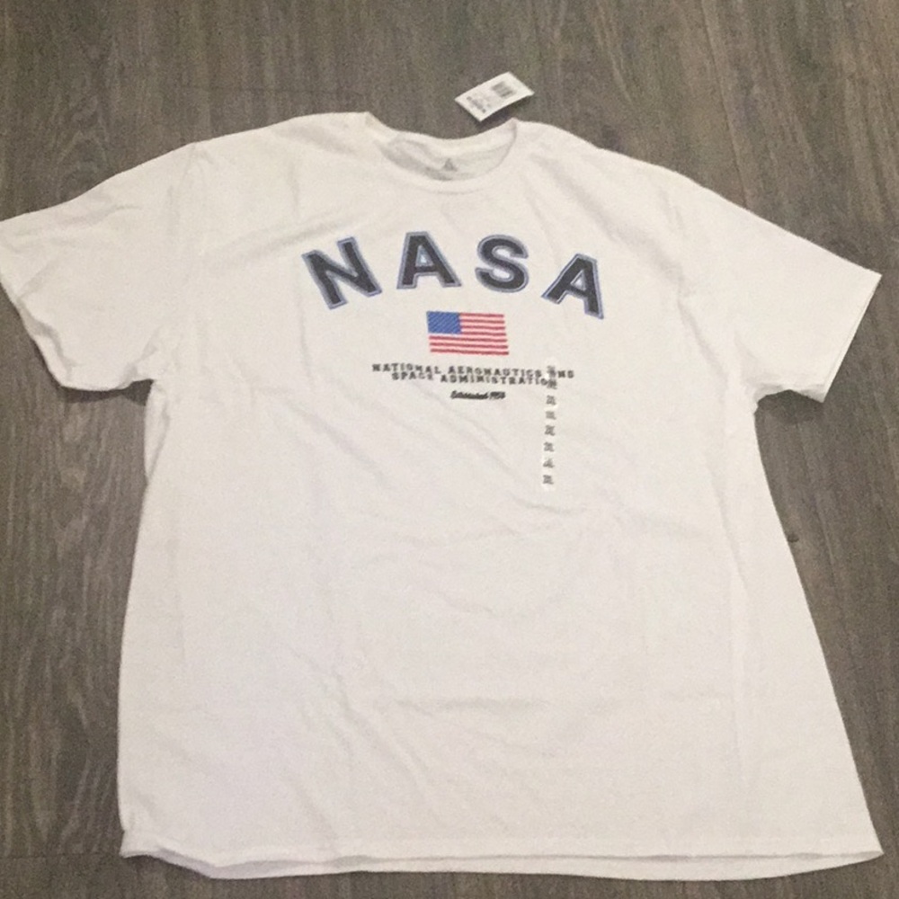Men’s TShirt 2XL NASA NWT